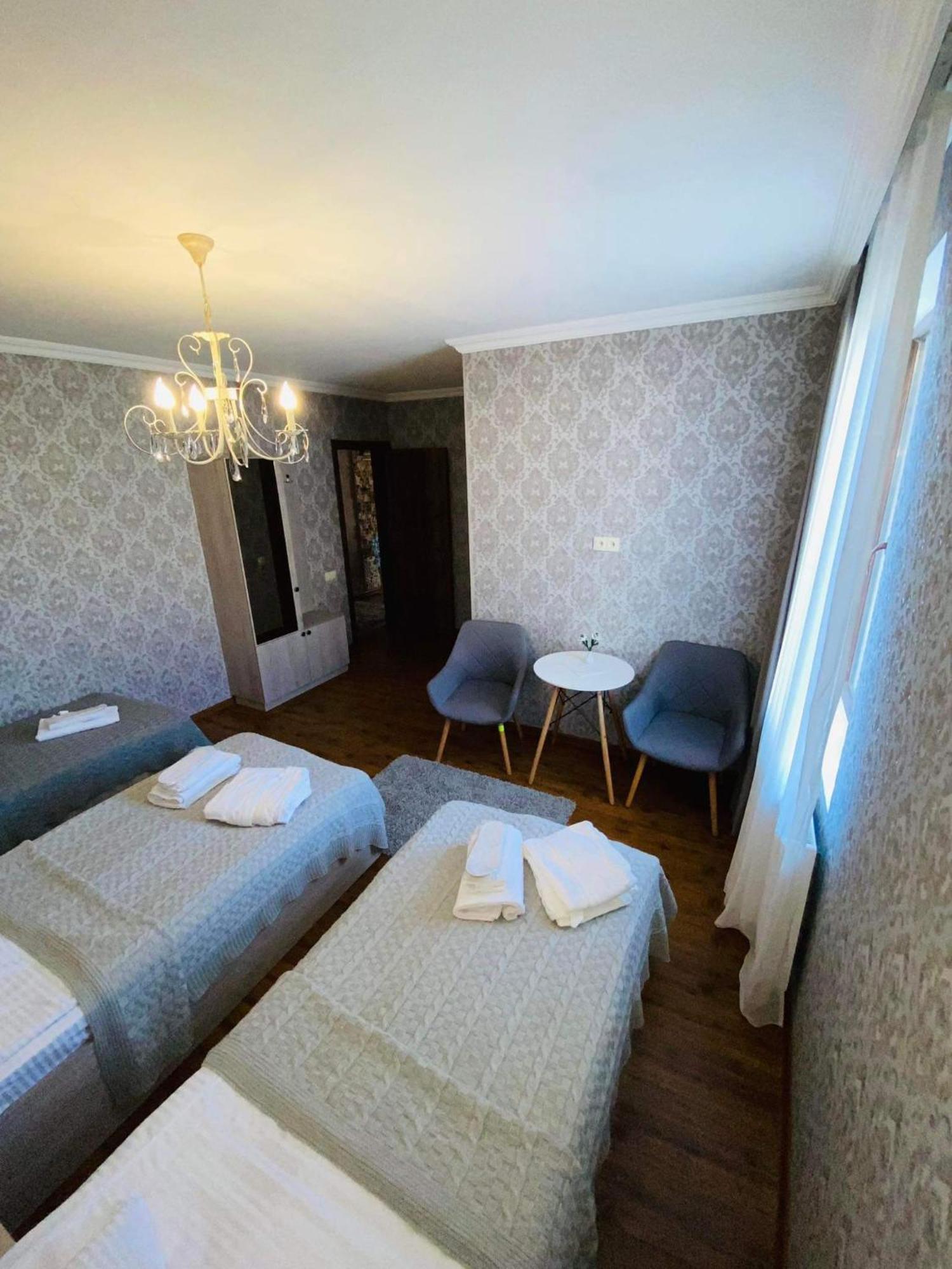 Golden Star Kazbegi Hotel Room photo